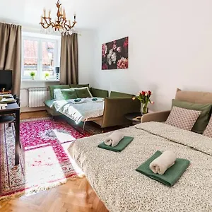 Superapart Swietojanska 19, Old Town Apartament